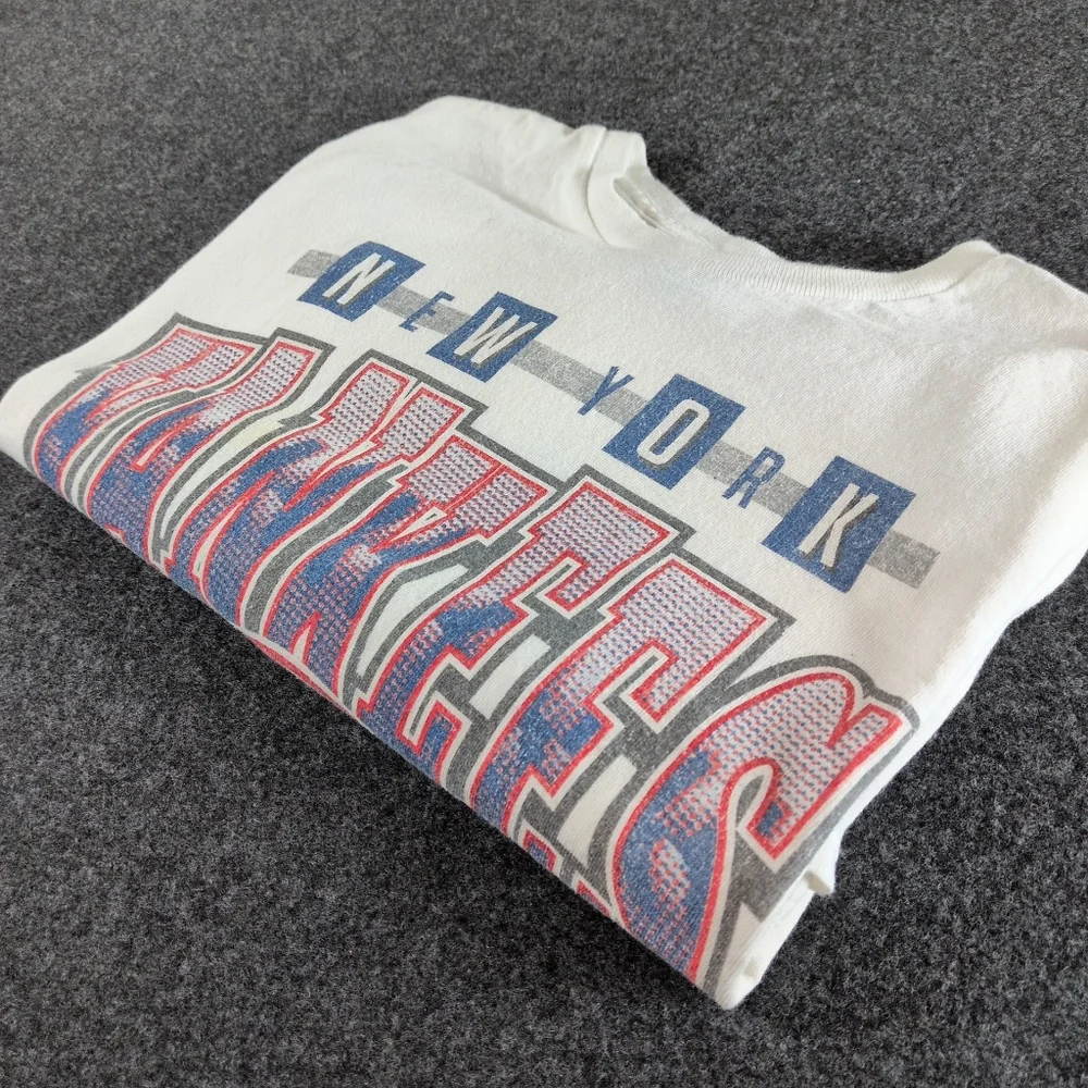 New York Yankees Graphic T-Shirt - Picture 2 of 9